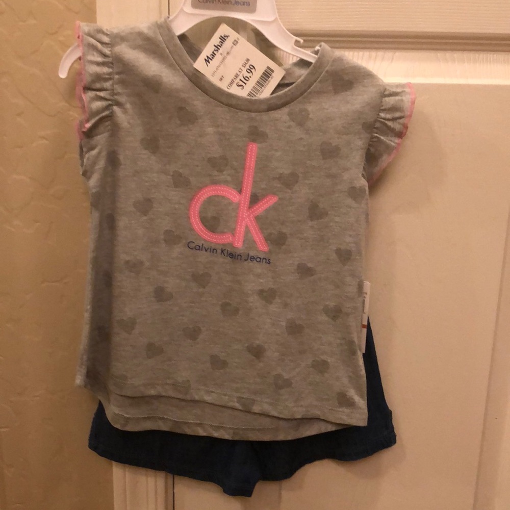 Calvin Klein 3T shirt and short set